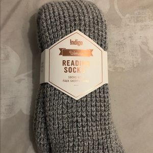 INDIGO Reading Socks